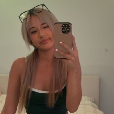 🇹🇭 live 3x on twitch | https://t.co/QAL8dIcAyH | 18+ 💗 https://t.co/ZU80Ivgnw4