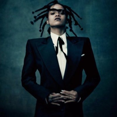 Teeanofficial's profile picture. Highly unusual and too Degenerated