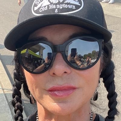 LoveBomber424's profile picture. Lover of common sense & Free Speech. Identify as a Silly $m@ck Talkin-Truth Seekin, Speakin, Sayin,& Slayin gal, ALL for the LOVE  of our God & country🥳