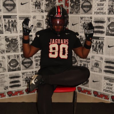 |6,0| |266| |defensive tackle /defensive end||2026| #newhorn