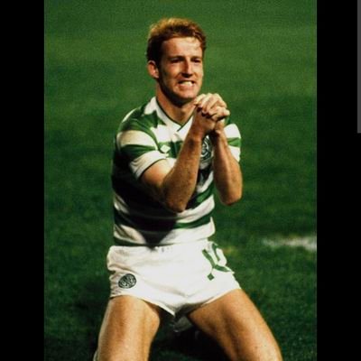 Celtic supporting, 🍀 Music loving 🎶 Donegal Gaa man. Tà Gaelige agam .
With all the changing seasons of my life, maybe I'll get it right next time.... ❤