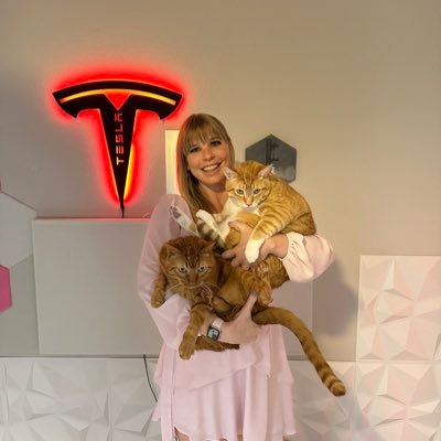 SOCIAL MEDIA ASSISTANT TO ELON MUSK, I support the visionary mind behind Tesla and Space X. My role involves coordinating and ensuring seamless communication..