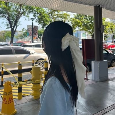 ⋆.ೃ࿔*:・ Find peace and Hope. ⋆.ೃ࿔*:・
📢 Profile
♑ 20
👩⚕️ Bachelor of Arts in Psychology
🐾 Mom of 2 fur babies
🧘♀️ Yoga
📝 Productivity
🏎️ F1 Girl