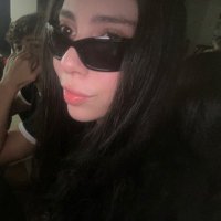 julinha sobe capa (@goodgaljulia) 's Twitter Profile
