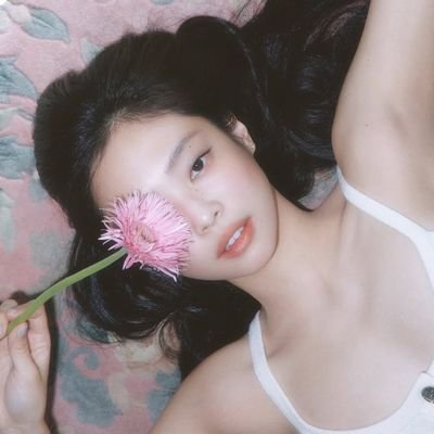 #⃝JENNIE ⋆ 1996. the euphoric blessing as Soloist and a member of @BLACKPINK. Living in an earthly wonder beneath the canopy of stars.