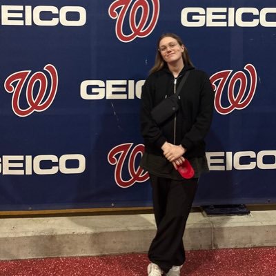 Pigiste chez @RDSca | Concordia University Graduate | FR/ENG | Instagram : @valeriebayeur 🇨🇦🏒
