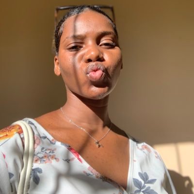 TROUBLEGANG ✊🏿💙 She has GOD🙌🏿 She's talking with herself here💀😭 SerieAddict🦦 Music lover🎶