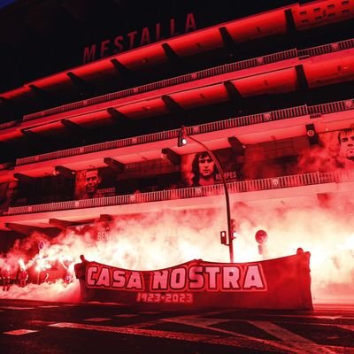 28. Lo único imposible es aquello que no intentas. Es muy difícil vencer a alguien que nunca se rinde.🦇⚪⚫|MM93|