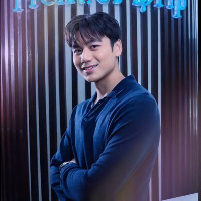 dedicated to gentle giant river joseph — actor & athlete, affliated with @retRIVERsofc ˚₊‧꒰ა 💙 ໒꒱ ‧
