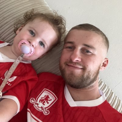 MattyLowe11's profile picture. Fuck it am back