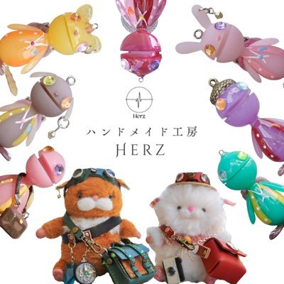 わくわくするようなハンドメイド作品を販売!「旅」がテーマ!レジンでは旅ロボちゃん、アートドールでは旅好きな「ナニモノ」という属種の生き物を制作!minneとCreemaの両方で出品しています!Creema▶︎https://t.co/oL5l1VoE9k