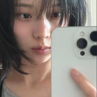 ⭒๋࣭ call me zou (@zouk1sses) 's Twitter Profile