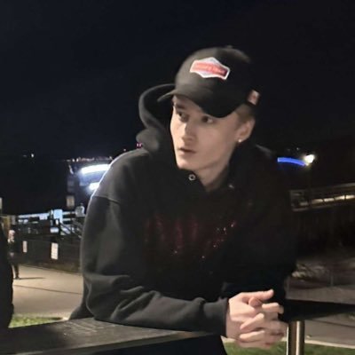 yldevx's profile picture. 