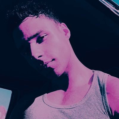 pinkstriker's profile picture. 