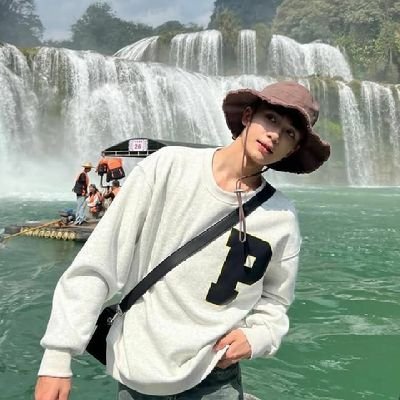 Ghostjaagvill's profile picture. memecoin Nerd