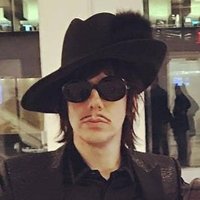 kAy esqueletinho do Perpetua ☠️ (@km_nothinghere) 's Twitter Profile