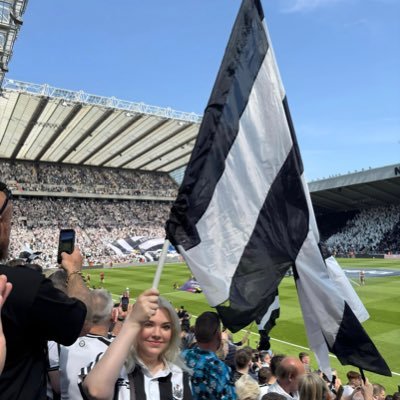 E85Williamson's profile picture. Poker Player, Musician. 🖤🤍@NUFC