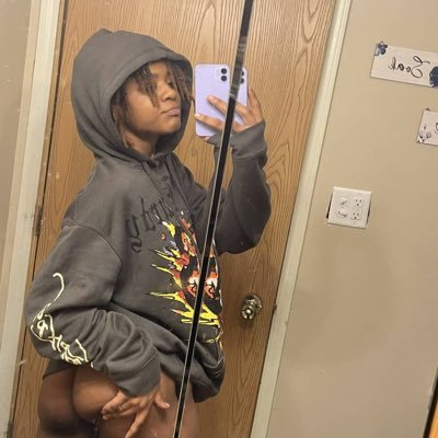 🔞18+ solo content creator👻only reply to menu / ft shows💧Real Freak Bitch Eat The Dick Up👾Hook-up Therapist💆🏽♂