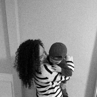 vnessprt's profile picture. Mom | Wife