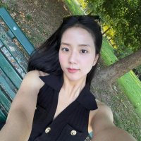 I ♥️ KIM JISOO (@luvpupux) 's Twitter Profile