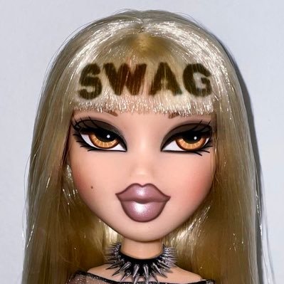 mebelinow's profile picture. la meuf s’improvise artiste de temps en temps