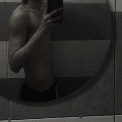 napat_2544's profile picture. 2oox | 75 | 192  ชอบเที่ยว ชอบดื่ม เป็นคนง่ายๆ โสดงั้บ