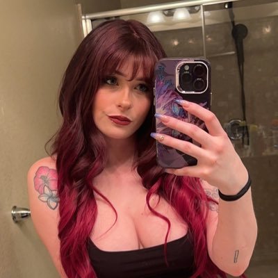 I’m Available for a Good Time fun 😘 if you’re interested just dm 🫣