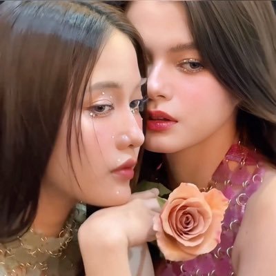 💕 Blackpink, FreenBecky.🇺🇸🇲🇽 “The bravest thing you can be is yourself” #FreenBecky #srchafreen #beckysangels 🌷🪽https://t.co/3BB3oFD8Mq