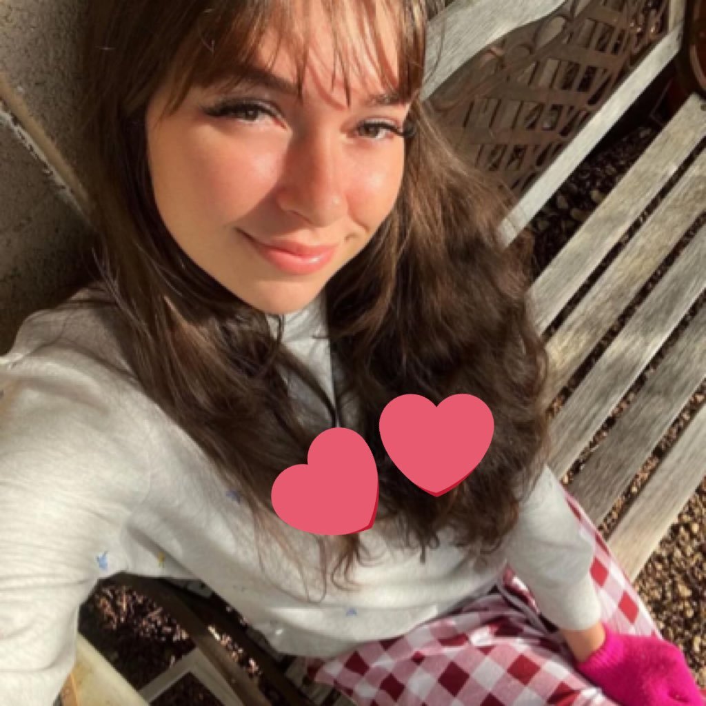22| 18+ CONTENT CREATOR HORNY ALL THE TIME DM ME FOR MY MENUš„µ(PAYPAL ONLY)
