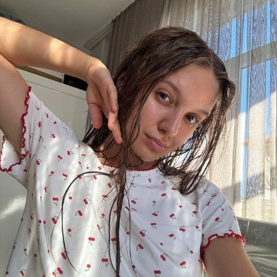 itsdanababex's profile picture. Marseille-based designer in the making | Blending art & technology | Lover of books, films & quiet moments