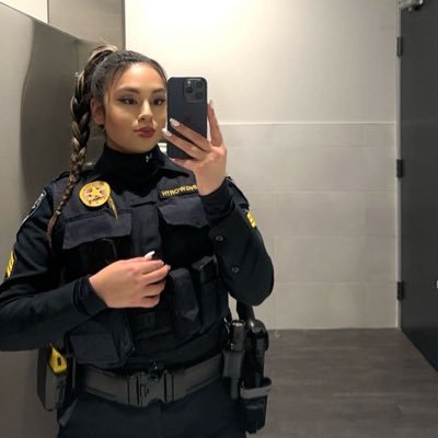 Vanessa23Ill's profile picture. Lover of FREEDOM! God bless America & President Trump! No DM’s. Just FOLLOW BACK ⬅️ thanks. Please stop human and child trafficking. #USpolice #policeofficer