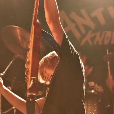 \まこと愚かの極みッ/ 男女混声メロコアバンド【CORONA】Gt/Vo、二次元担当。 ライブ情報等はこちら→ @corona_punk