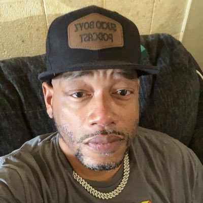 Drink Water/Smoke Reefa/Wash Ya Ass/MindYaBidness #SucioBoyzPodcast #CDBMULTIMEDIA #DrDabber #lucbelaire #SexualChocolateFactory #710Labs #GrowGangInc