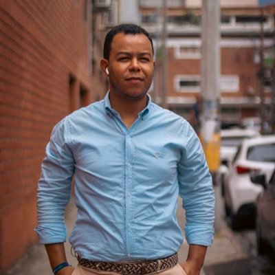 ⚖️Abogado 📚Especialista Derecho Administrativo 🙋🏾♂️ExRepresentante Consejo Académico @UNAULA 🎖️Ganador Medellín la más Educada