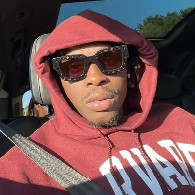 I'm that sweet guy you can't resist 😎
I'm your favourite slim & tall guy with premium Ashawo vibe🔞 💦
Cruise and Music, Yeah👌
Meme lover Chelsea💙 fans✊