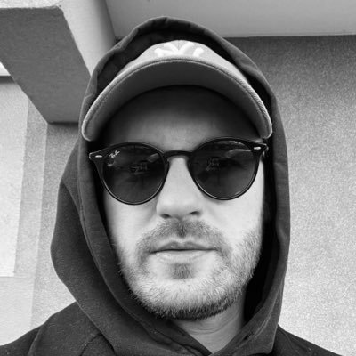mjaroszcom's profile picture. Sr. Product Designer @netguru • AI explorer