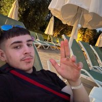 con (@conw__) 's Twitter Profile