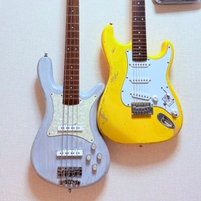 31-8520というバンドでベース弾いたり曲作ったりしているなんちゃってトレーニー。1番覚えたい魔法はベホマです。