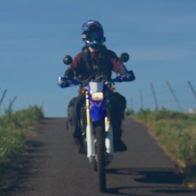 WR250R & セロー250で旅して絶景を見るのが好きです。
旅動画をyoutubeに投稿してます。
XTZ125(17452km) 2016.9~2020.6
WR250R(54000km~) 2018.6~
W800(29365km) 2022.4~2025.8
セロー250 2025.7~