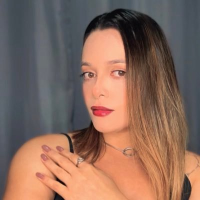 “Da vida quero poemas, orgasmos, batimentos livres, trocas sinceras e revolução.”!