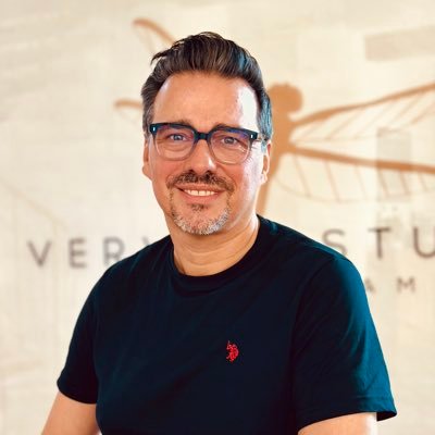 vervestudioHH's profile picture. #communityofstyle Willkommen bei Verve Studio, wo Stil und Gemeinschaft das Friseurhandwerk neu definieren.