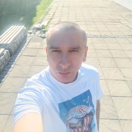 Правни факултет-Крагујевац; СПО https://t.co/Uwh1s5PW9C ; Сликарство; EU🇪🇺 NATO; Краљевинa👑 https://t.co/qTMjlYgXKm SERBIA🇷🇸