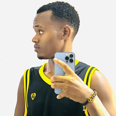 Whilzlegacy's profile picture. Computer Wizard,ninsiimawhil80@icloud.com 📥 .. @ManUtd die hard.@TeamMbararacity fc The one who walked on water is holdng my hand