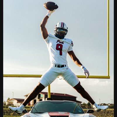 C/O ‘27 WR 6’4 205lbs 3.7 GPA, ⭐️⭐️⭐️⭐️, 2nd team all district, Head Coach: @Coach_Hill2 Gmail: mooretre98@gmail.com NCAA #2501488519
