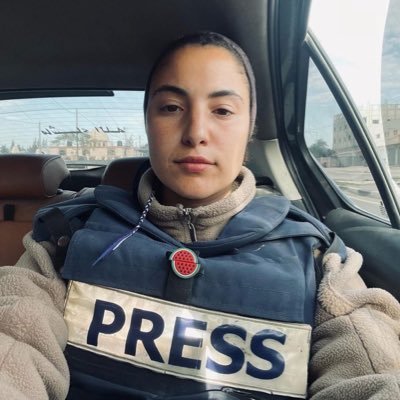 Palestinian journalist and TV reporter from Gaza صحفي ومراسل تلفزيوني فلسطيني من غزة ❤️🇵🇸🕊️