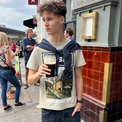 WillHackett9's profile picture. coyw🔴