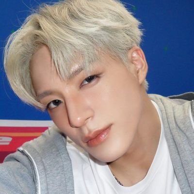 #재현 › #970214 — ; the love of my life was born and is now a special part of me ¨̮ ⁽🕊⁾ she / her