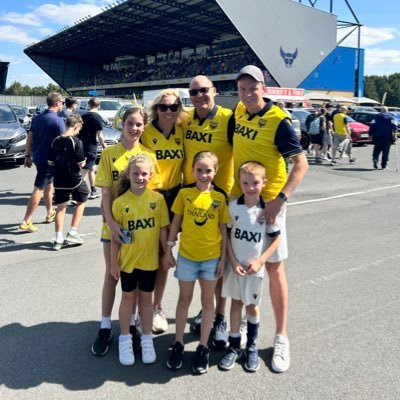 emmafreemanpt's profile picture. Wife & Mummy 🩷 OUFC Season Ticket Holder 💛⚽