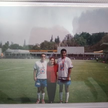 Hola Soy Un Chico Agradable me gusta ir al cine,conocer chicas Lindas,Guapas y Sexys jejeje 😏 me gustan los Deportes juego Fútbol⚽ y Soy Américanista 💛💙🦅!