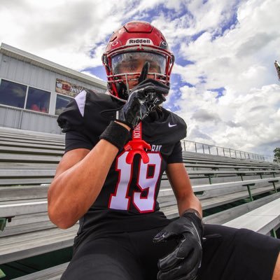 East Bay High School | CO2027| WR/DB | 3.3 Gpa Phone: 813-245-6931 | Email: shawndaniels928@gmail.com